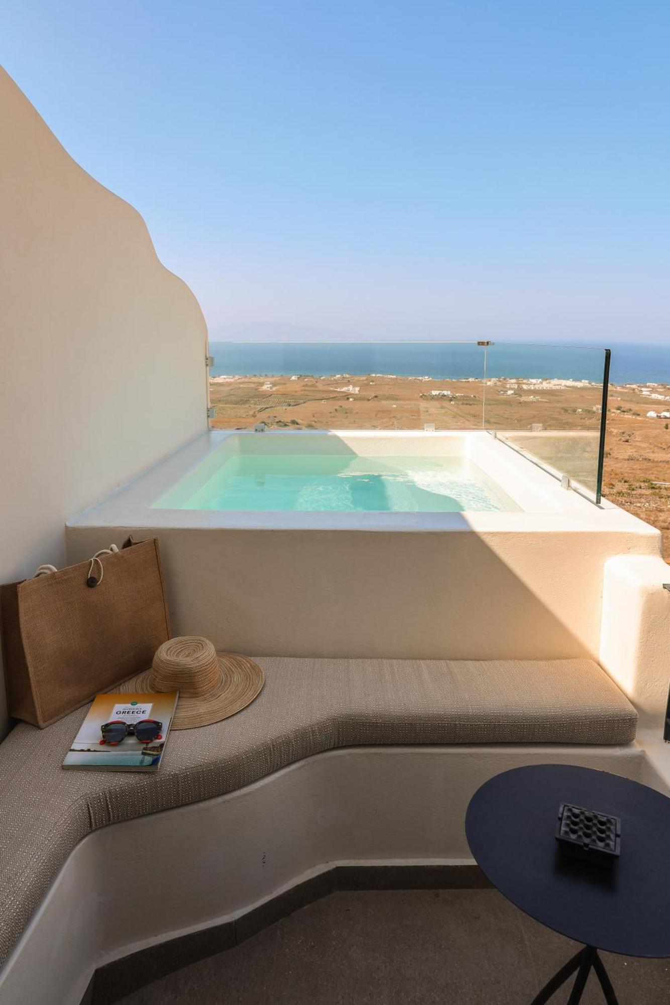 North Wind Luxury Suites Oía Exterior foto