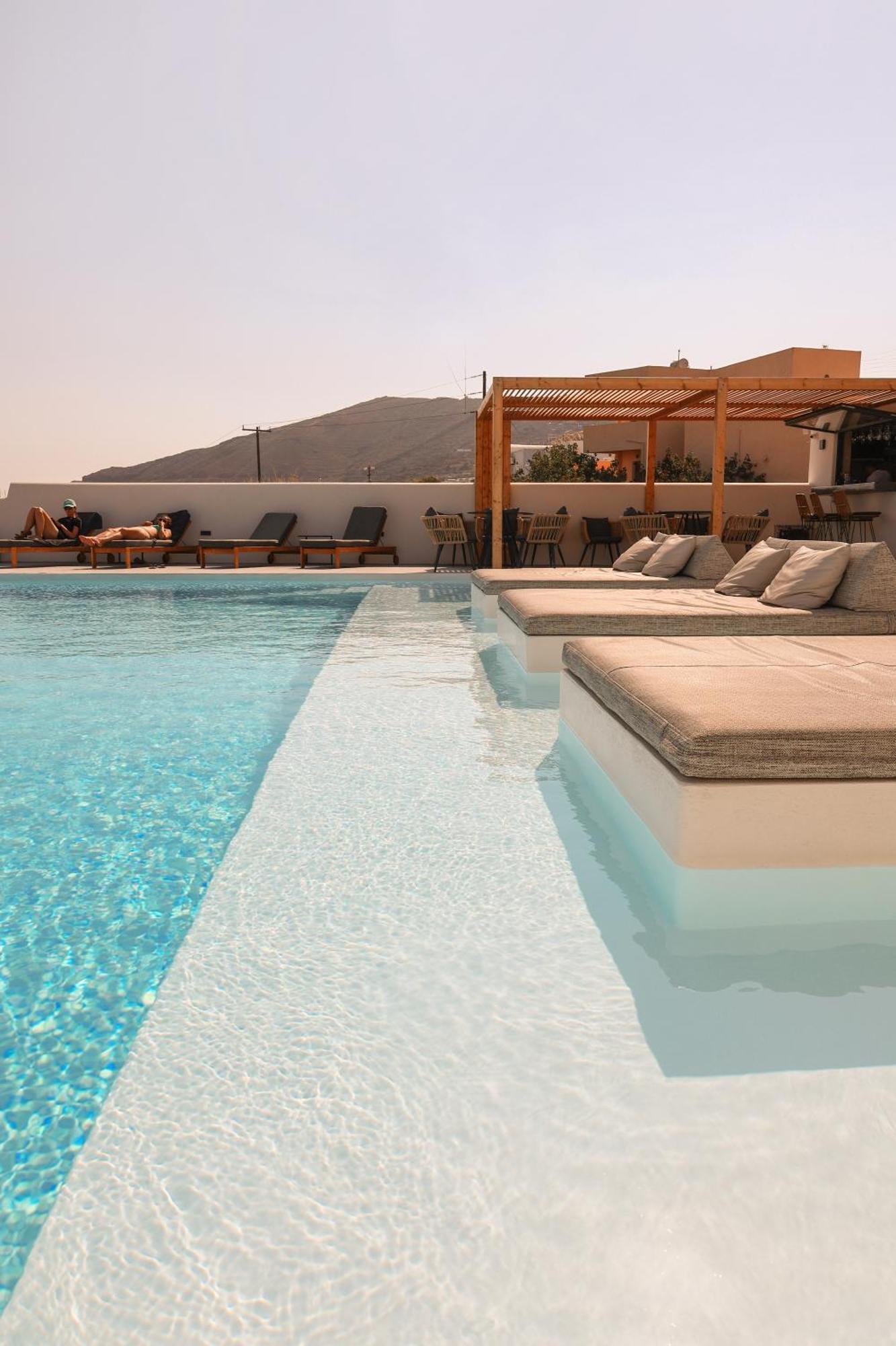 North Wind Luxury Suites Oía Exterior foto