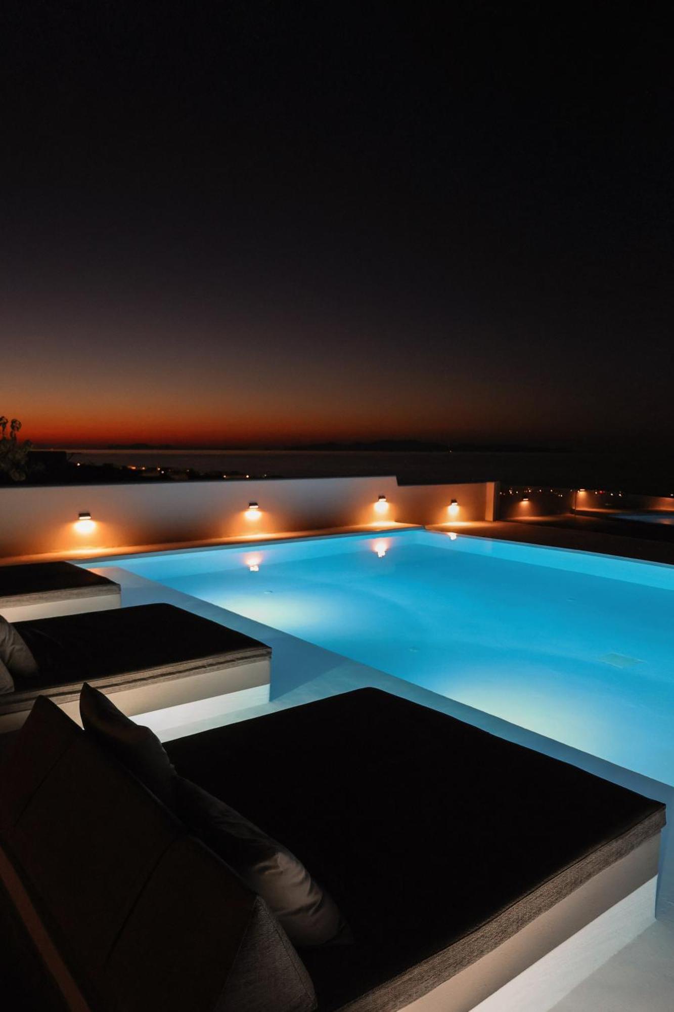 North Wind Luxury Suites Oía Exterior foto